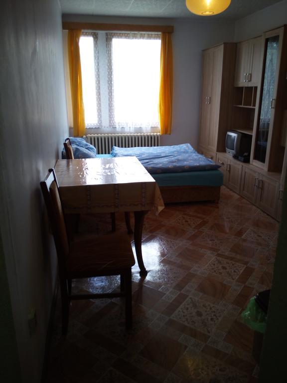 U Janecku Apartamento Teplice nad Metují Exterior foto